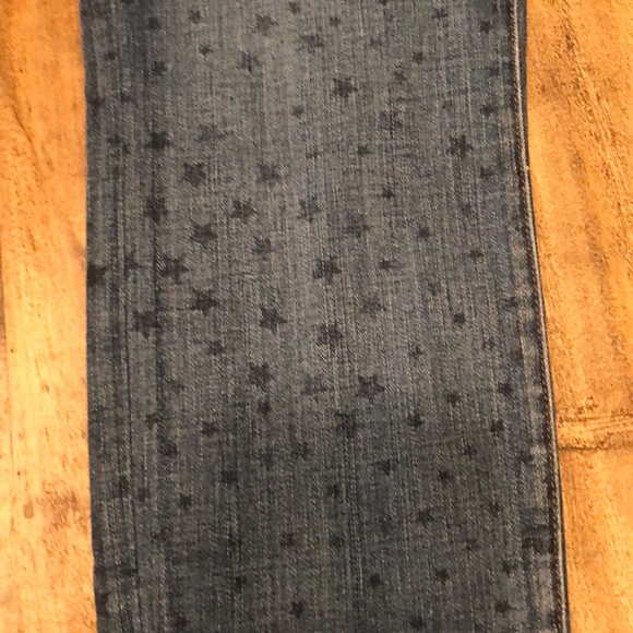 J Brand Jeans - Picture 2 of 5